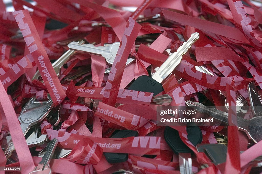 (bb) bncd09drunk_bb_1 -- More than 200 keys with ribbons attached symbolized drunken driving deaths last year in Colorado. Mothers Against Druck Driving (MADD) were joined by Colorado State Patrol, CDOT and the Statewide Interagency Taskforce on Drunk Div