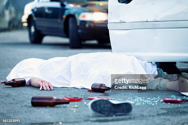 car accident - dead bodies in car accident photos stock pictures, royalty-free photos & images
