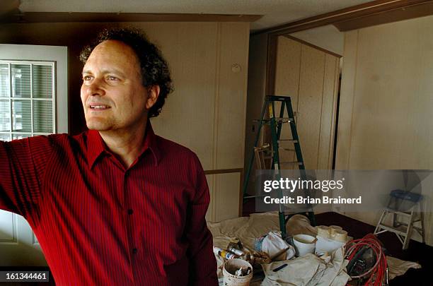 Robert Raskin Photos and Premium High Res Pictures - Getty Images