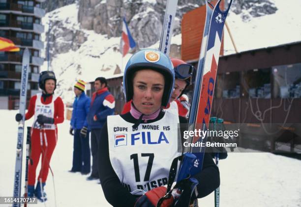 American skier Susan Patterson posing in Val d'Isere, France, where she is competing in the FIS Alpine Ski World Cup, December 1977.
