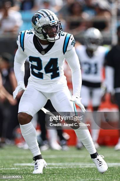 Vonn Bell of the Carolina Panthers prepares to defend during the first quarter of a preseason game against the New York Jets at Bank of America...