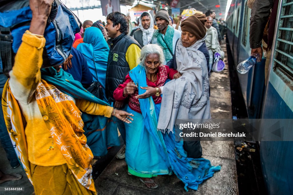 Hindu Devotees Gather For The Maha Kumbh