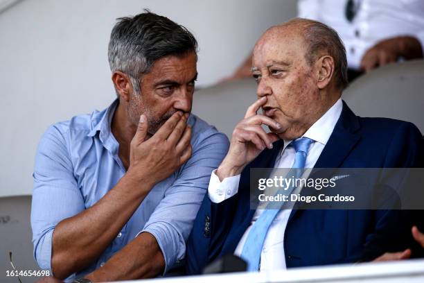 Vitor Baia of FC Porto and President Pinto da Costa of FC Porto gesture during the Liga Portugal Bwin match between Moreirense FC and FC Porto at...