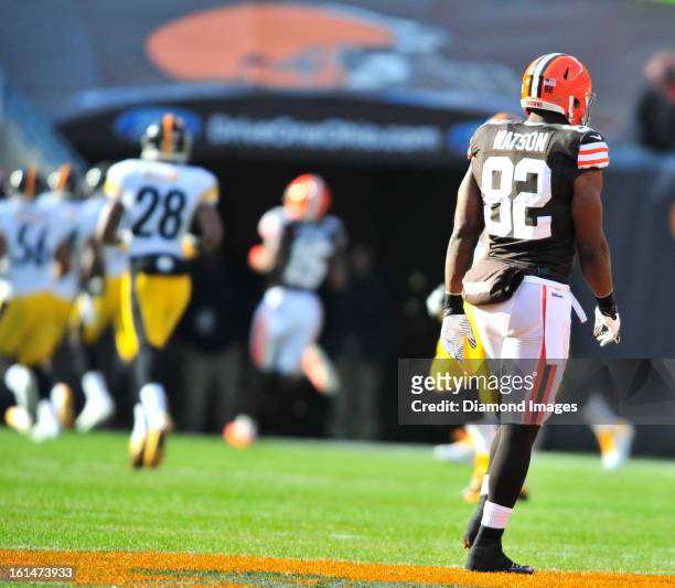 Tight end Benjamin Watson of the Cleveland Browns walks to the sideline after a defensive touchdown by the Pittsburgh Steelers during a game against...