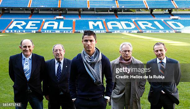 Pirri, Gento, Cristiano Ronaldo, Amancio and Emilio Butragueno pose during a photocall with Real Madrid's greatest goal scorers at Estadio Santiago...