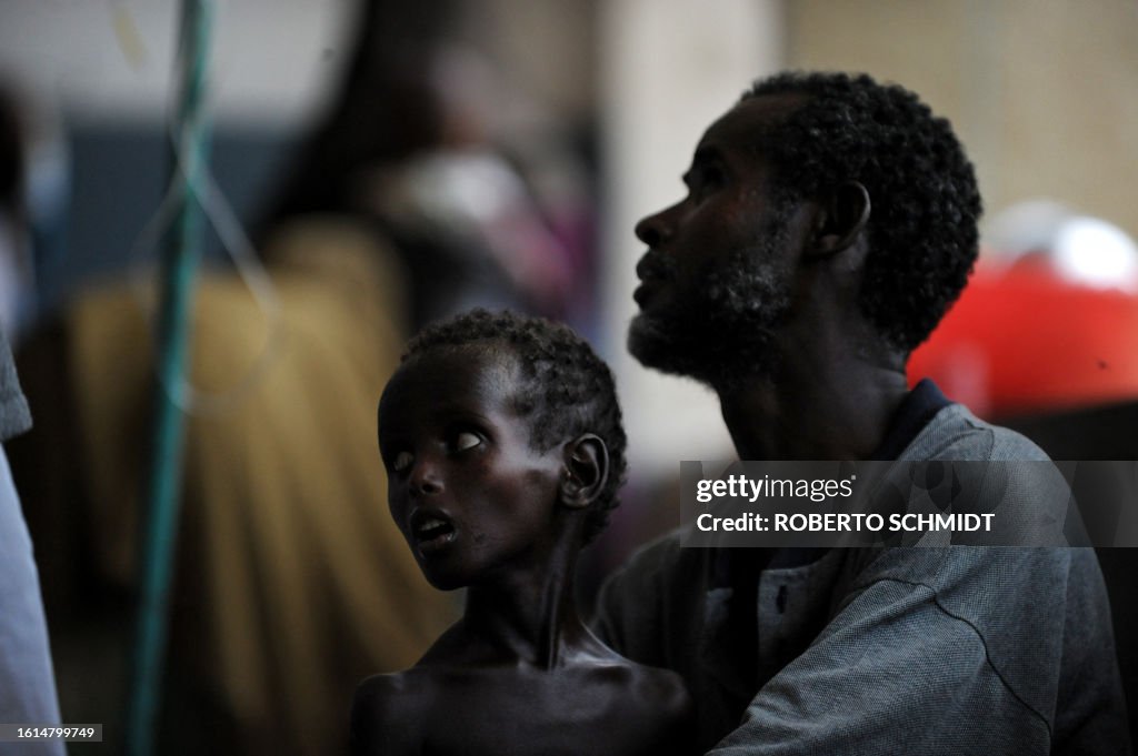 TOPSHOT-SOMALIA-EAFRICA-DROUGHT-FAMINE-MOGADISHU