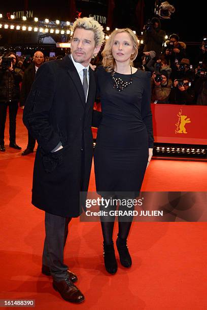 French-born US actress Julie Delpy and actor and screenwriter Ethan Hawke pose for photographers as they arrives on the red carpet for the premiere...