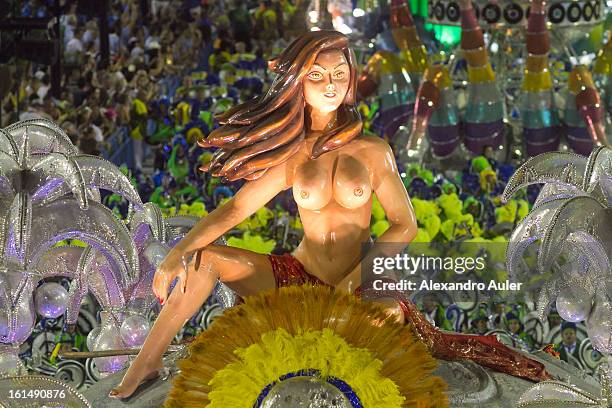 Floats, dancers and musicians of São Clemente Samba School during the opening parade whose theme Horario Nobre tells in chapters the story of several...