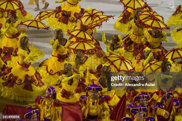 Floats, dancers and musicians of São Clemente Samba School during the opening parade whose theme Horario Nobre tells in chapters the story of several...