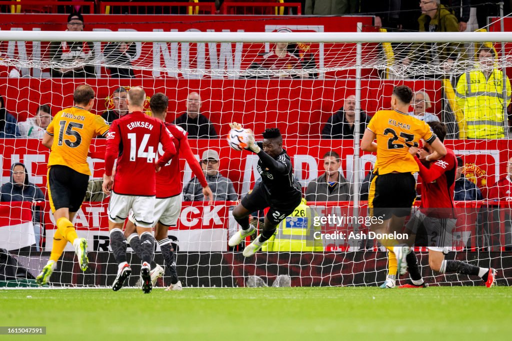 Manchester United v Wolverhampton Wanderers - Premier League