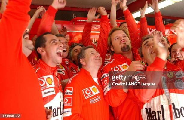 7th World Champion Title For Michael Schumacher. Michael SCHUMACHER décroche déjà son 7ème titre de champion du monde après sa victoire au Grand prix...