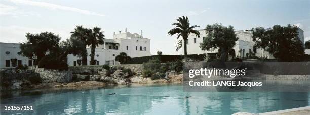 Puglia In Italy. Hôtel de charme dans les Pouilles, en Italie : le San Domenico, avec sa piscine de 800 mètres carrés.