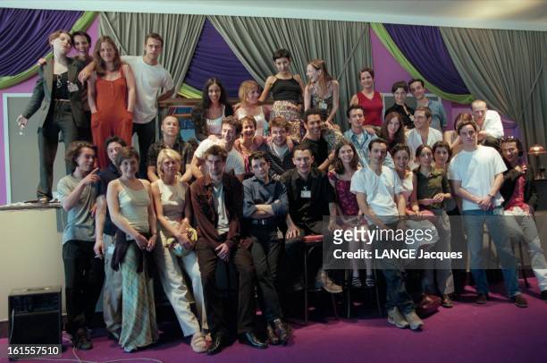 The Next Generation Of Actors Assembled By Adami For A With Family Photo On The Occasion Of 52nd Cannes Film Festival 1999. Sabrina DELARUE, Olivia...