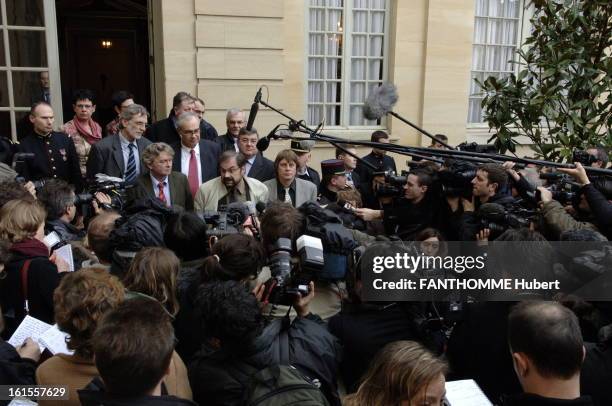 Dominique De Villepin Receives The Unions. The union confederations have met Dominique de Villepin to request the removal of Cpe: from left to right,...