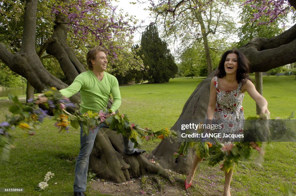 Roberto Alagna With His Companion Angela Gheorghiu In Bois De Boulogne