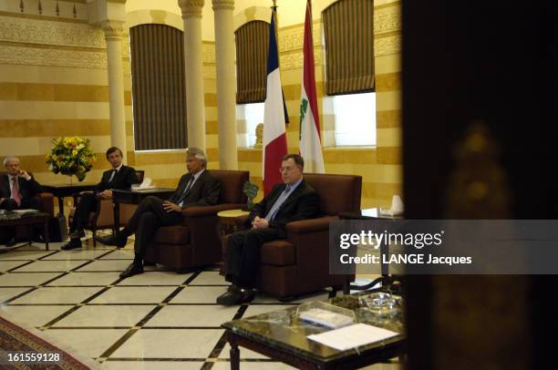 New War In Lebanon. Dominique DE VILLEPIN et Philippe DOUSTE-BLAZY rencontrent à BEYROUTH Fouad SINIORA le Premier ministre libanais en présence de...