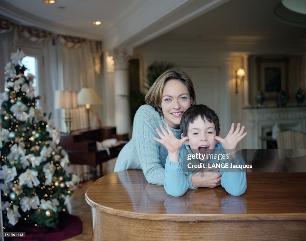 Rendezvous With Alexandra Vandernoot With Her Son Leo Uzan At Eurodisney