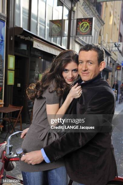 Dany Boon To Lille On The Occasion Of The Release Of His Film "bienvenue Chez Les Ch'tis". Dany BOON à LILLE à l'occasion de la sortie de son...