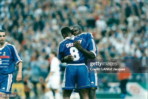 équipe De Croatie De Football Photos and Premium High Res Pictures