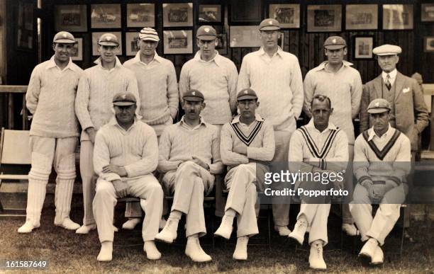 Kent county cricket team, circa June 1928. Back row : Les Ames, Les Todd, T.F.Mitchell, G.P.Beslee, Frank Woolley, Bill Ashdown, Alec Hearne Front...