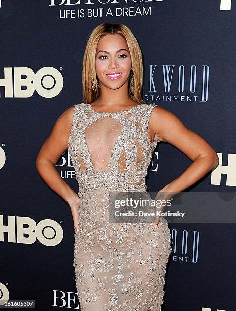 Beyonce Knowles attends "Beyonce: Life Is But A Dream" New York Premiere at Ziegfeld Theater on February 12, 2013 in New York City.