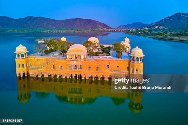 india, rajasthan, jaipur, the jal mahal palace - jal mahal stock pictures, royalty-free photos & images