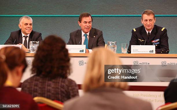 Popowski Maciej Popowski Photos and Premium High Res Pictures - Getty Images