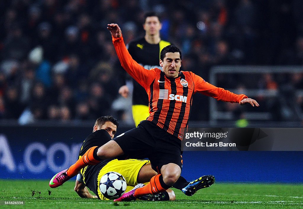 Shakhtar Donetsk v Borussia Dortmund - UEFA Champions League Round of 16