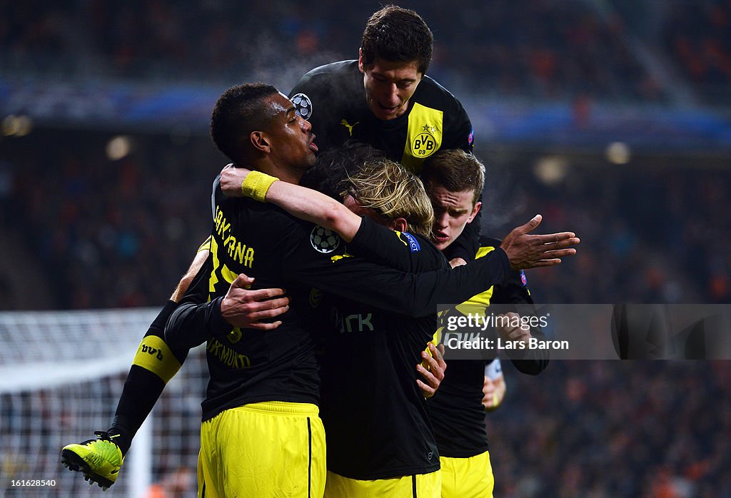 Shakhtar Donetsk v Borussia Dortmund - UEFA Champions League Round of 16