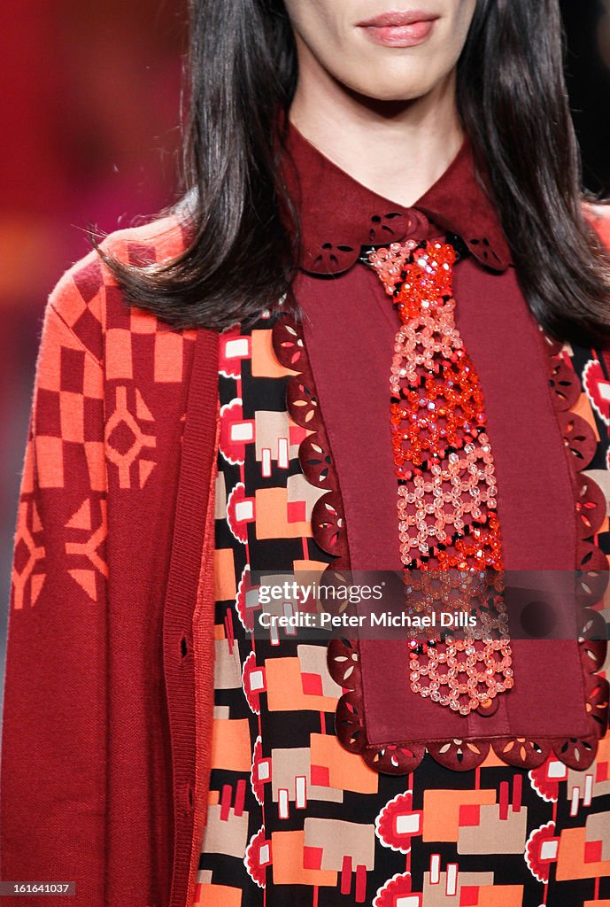 Anna Sui - Runway - Fall 2013 Mercedes-Benz Fashion Week