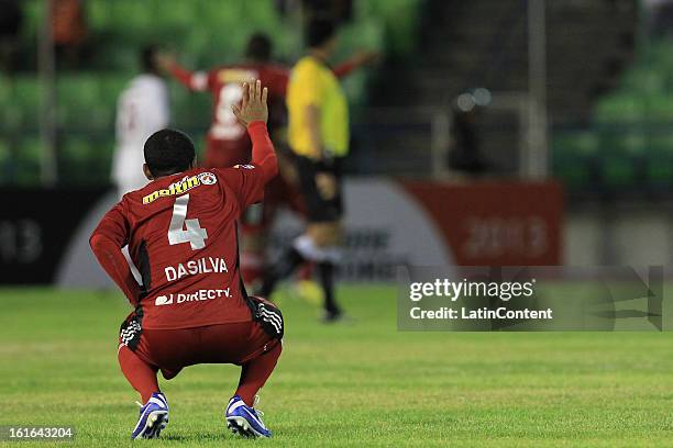 Antonio da Silva of Caracas FC during a match between Caracas FC and Fluminense as part of the 2013 Copa Bridgestone Libertadores at the Olympic...