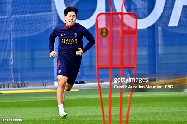 Kang In Lee warms up during a Paris Saint-Germain training session at Campus PSG on August 15, 2023 in Paris, France.