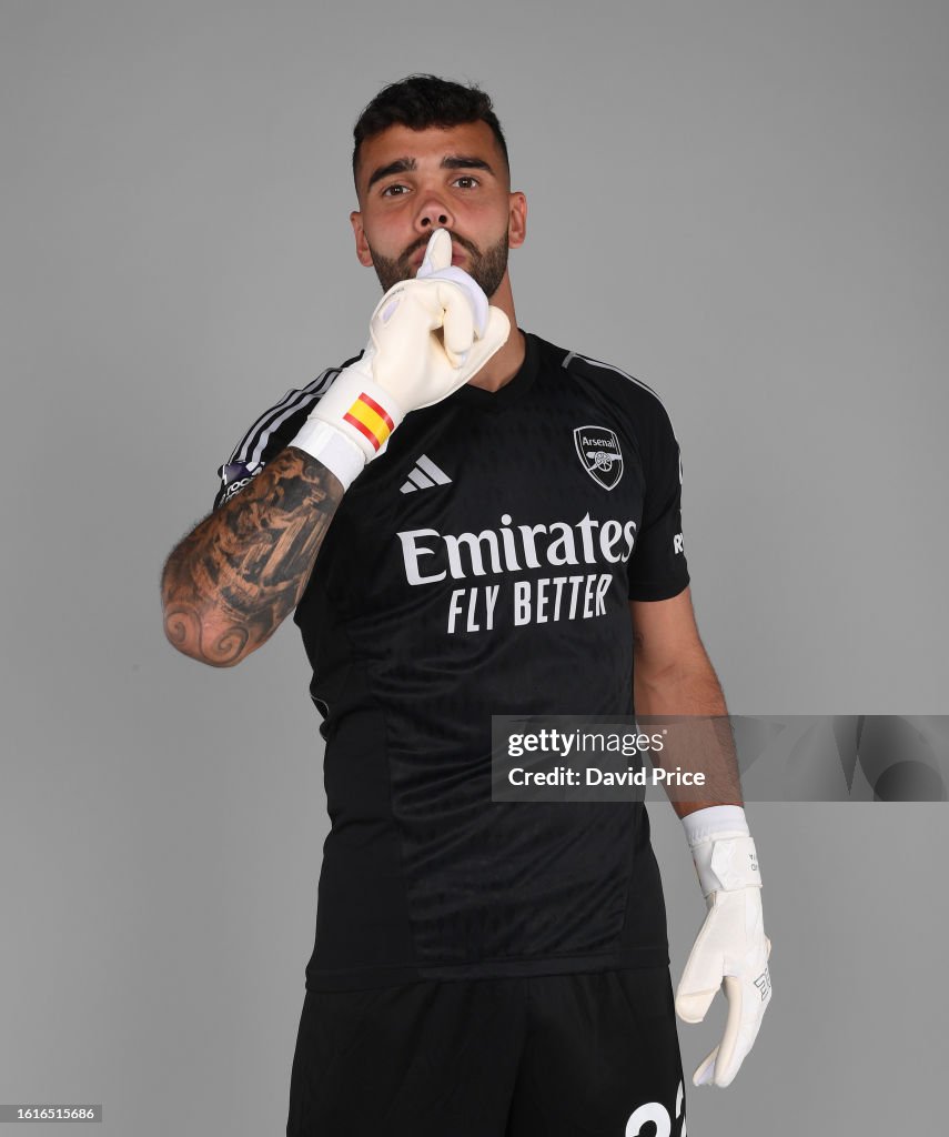 Arsenal Unveil New Signing David Raya