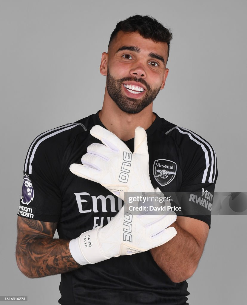 Arsenal Unveil New Signing David Raya