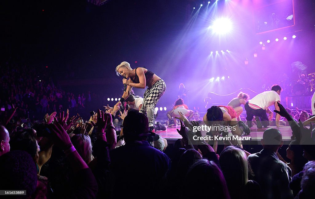 P!nk "The Truth About Love" Tour Opener - Phoenix