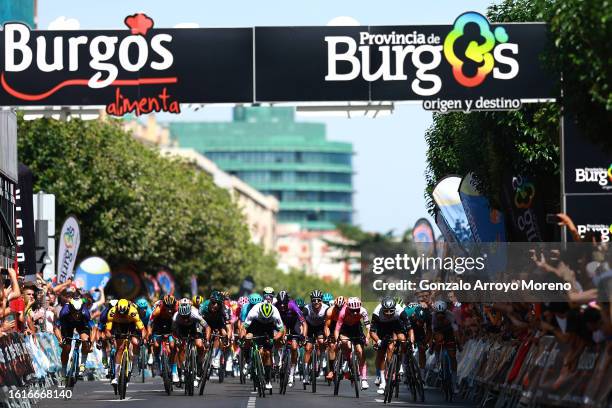 General view of Juan Sebastian Molano Benavides of Colombia and UAE Team Emirates, Ivan Garcia Cortina of Spain and Movistar Team, Edoardo Affini of...