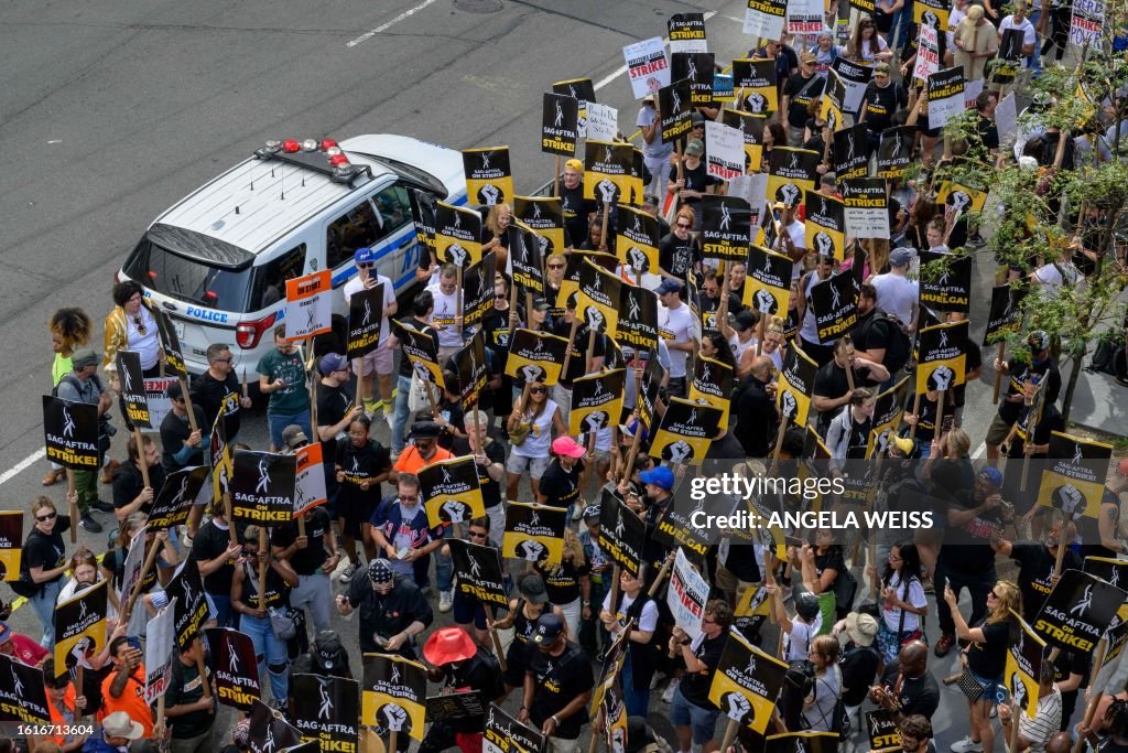 TOPSHOT-US-ENTERTAINMENT-FILM-TELEVISION-STRIKE