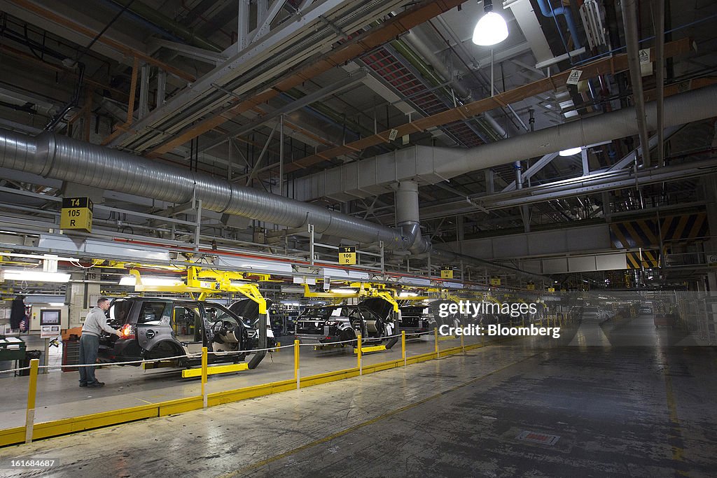 Part-completed Range Rover Evoque and Land Rover Freelander 2 SUV ...