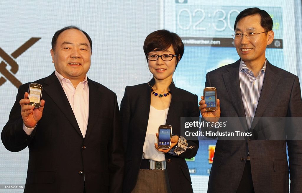 Samsung Launches Rex Smart Series Phones