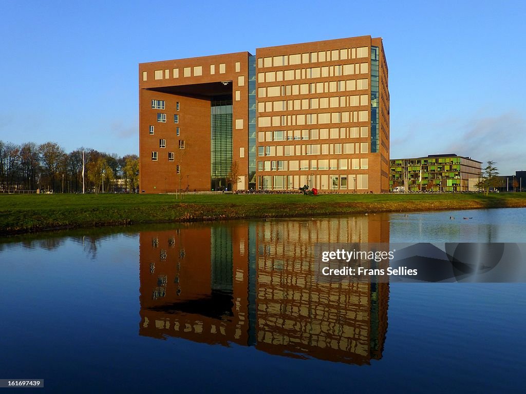 Forum building, Wageningen