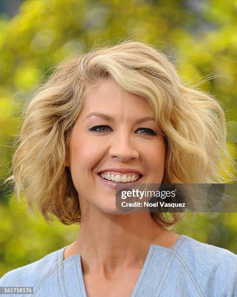 Jenna Elfman visits Extra at The Grove on February 14, 2013 in Los Angeles, California.