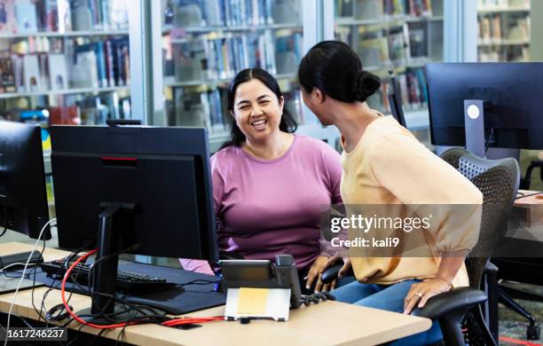 130 Public Library Computer Lab Stock Photos, High-Res Pictures, and ...