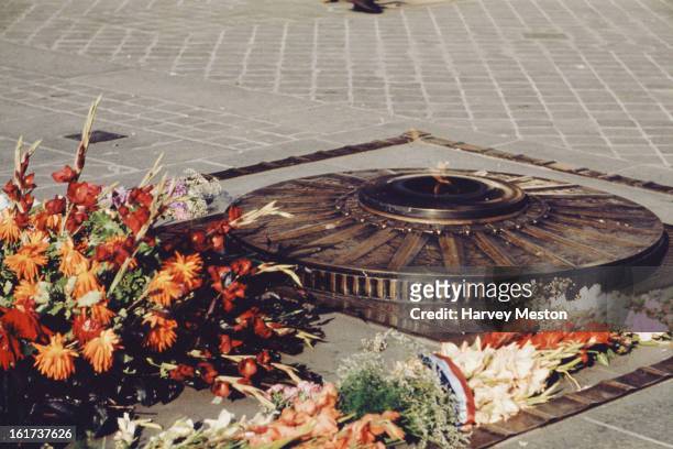 The Eternal Flame in the Tomb of the Unknown Soldier under the Arc de Triomphe in Paris, France, dedicated to the dead of World War I, circa 1970.