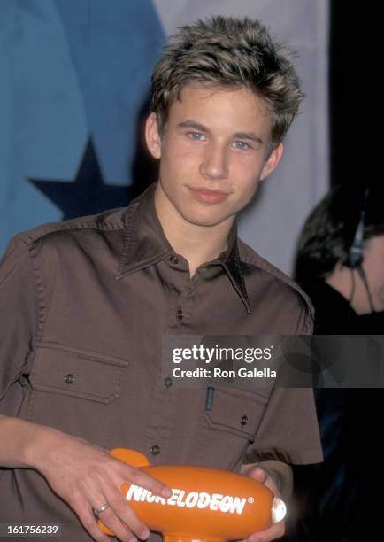 Actor Jonathan Taylor Thomas attends the 11th Annual Nickelodeon's Kids' Choice Awards on April 4, 1998 at UCLA's Pauley Pavilion in Westwood,...