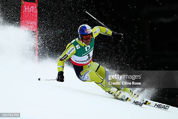 Aksel Lund Svindal of Norway skis in the Men's Giant Slalom during the Alpine FIS Ski World Championships on February 15, 2013 in Schladming, Austria.