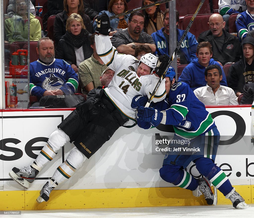 Dallas Stars v Vancouver Canucks