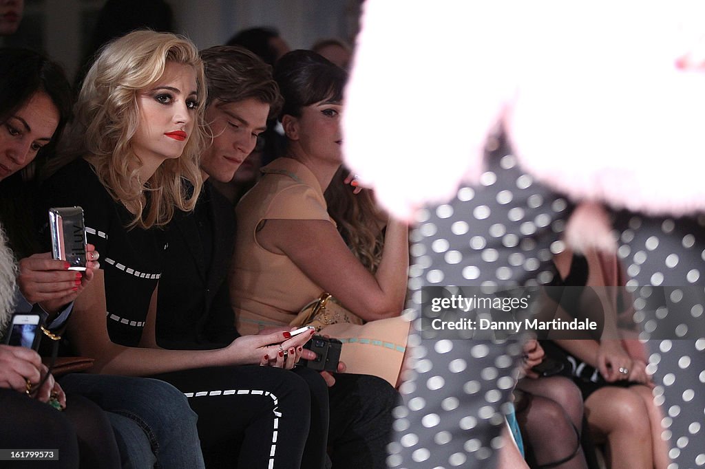 Moschino cheap&chic - Front Row - LFW F/W 2013