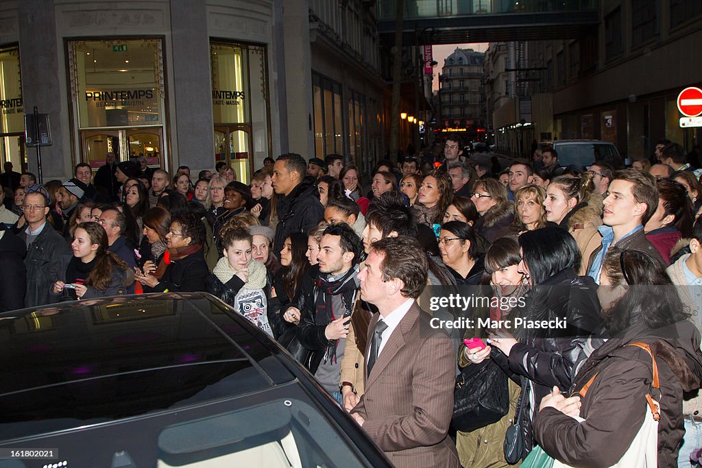 Selena Gomez, Vanessa Hudgens & Ashley Benson Sighting In Paris - February 16, 2013