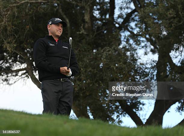 Bill Haas hits his tee shot on the third hole during the final round of the Farmers Insurance Open on the South Course at Torrey Pines Golf Course on...