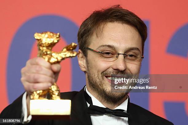 Director Calin Peter Netzer with the Golden Bear at the Award Winners press conference during the 63rd Berlinale International Film Festival at Grand...